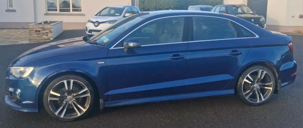 AUDI A3, S LINE,AUTOMATIC, LIGHT DAMAGE - Image 4