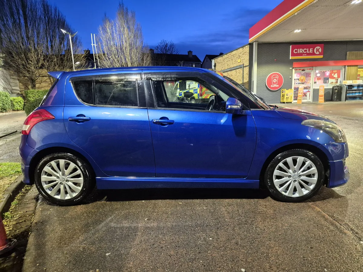 Stunning Suzuki Swift 2012  Automatic SPORTS RS - Image 2