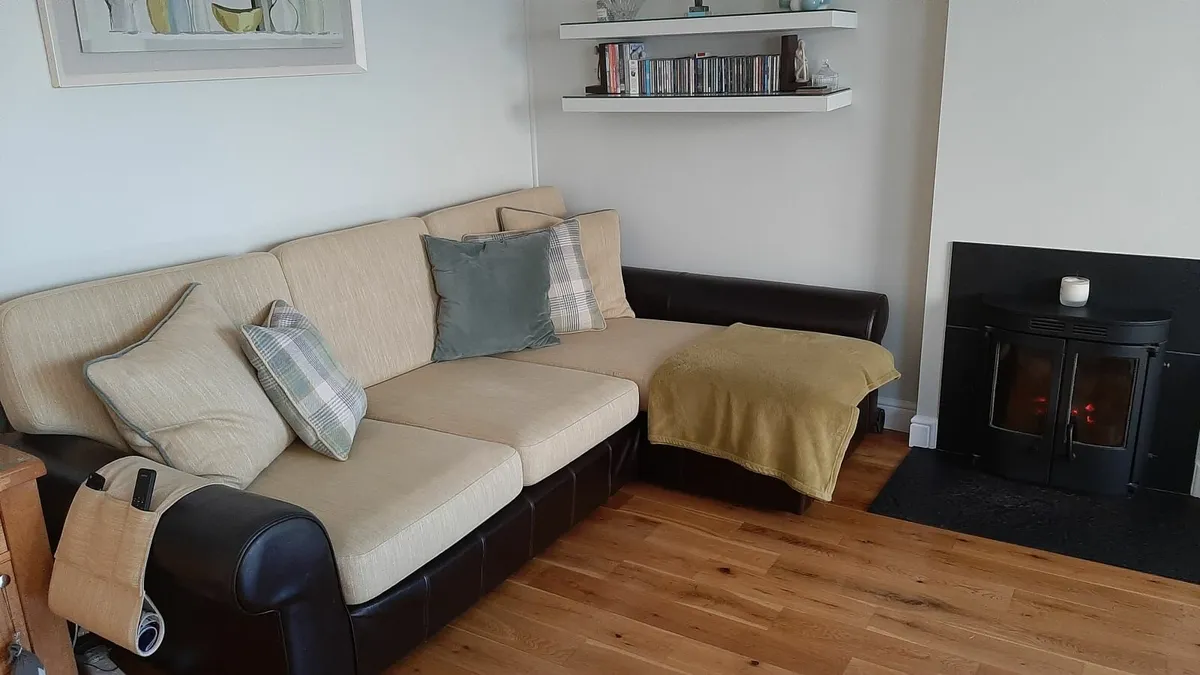 L-shaped sofa - Image 1