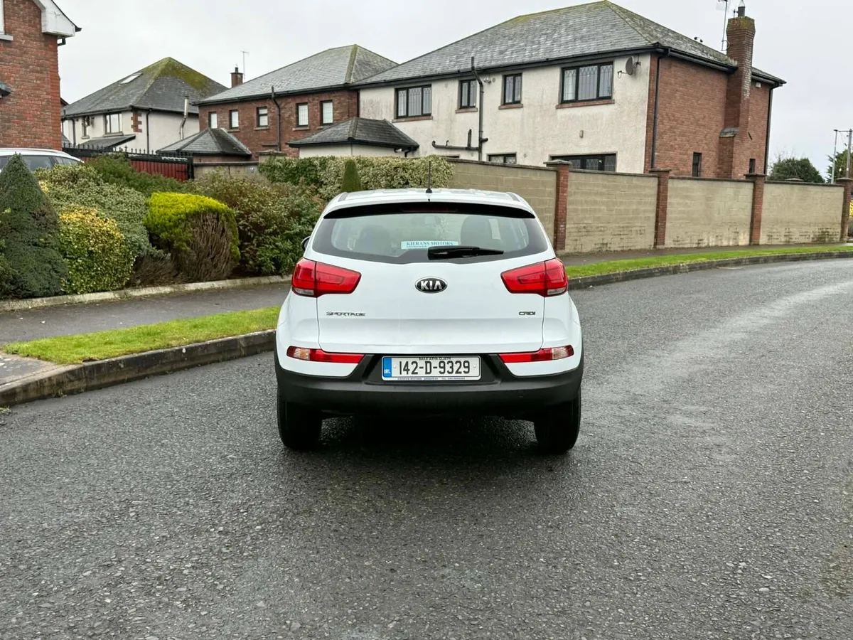 2014 Kia sportage nct till 11/26 1.7L diesel - Image 4