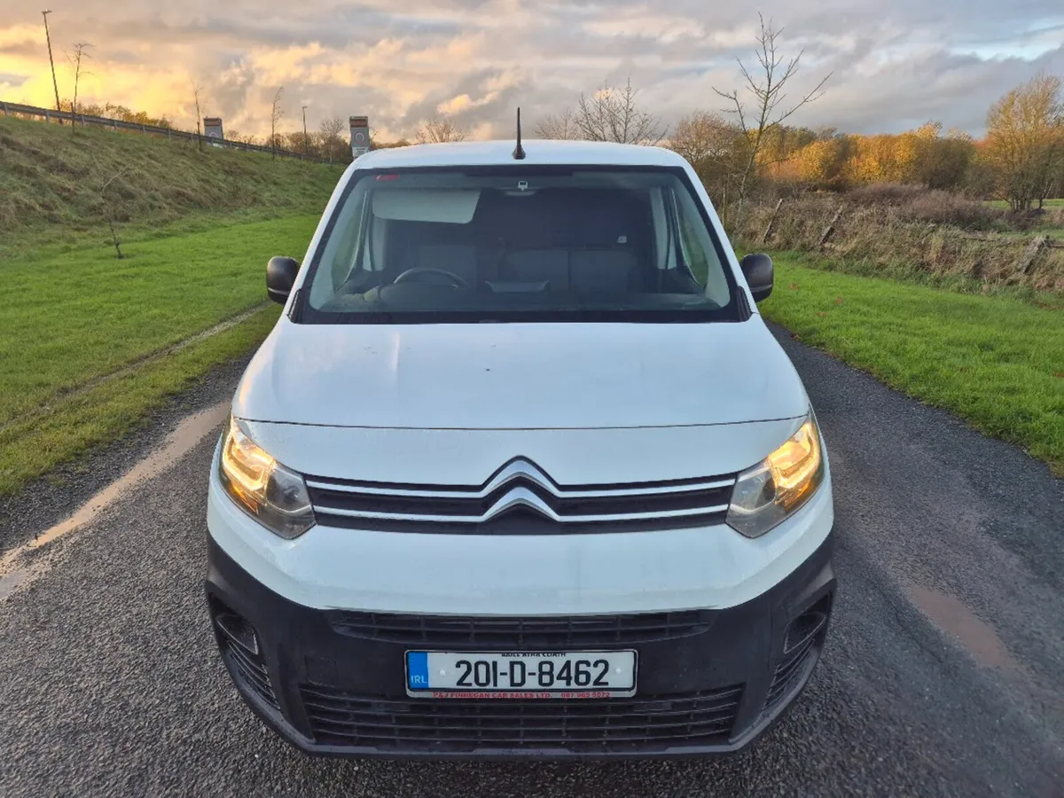 2020 Citroen Berlingo K9 LX 1.5 BLUEHDI - Image 2