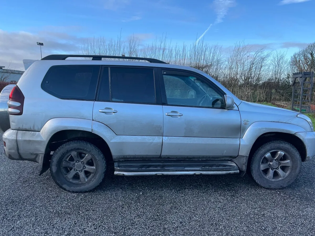 Toyota Land Cruiser 2005 - Image 1