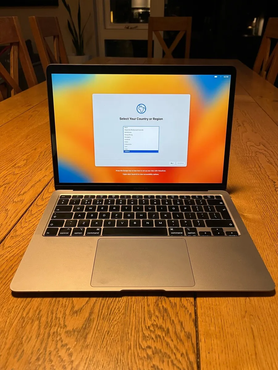 MacBook Air 13” (2020) - Image 1