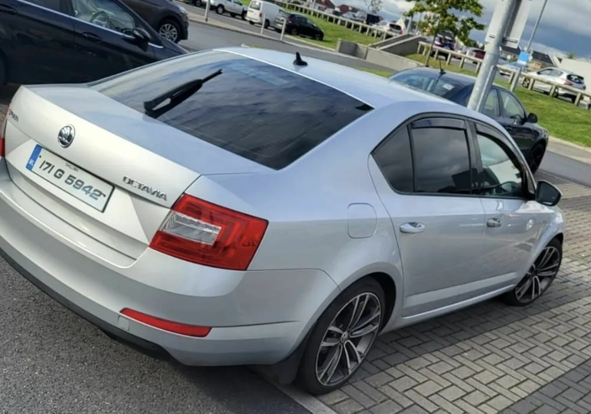 Skoda Octavia 2017 - Image 4