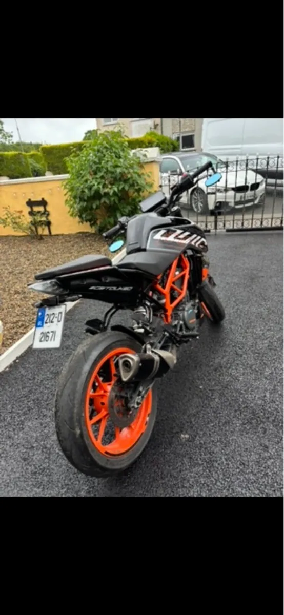 KTM DUKE 390 - Image 2