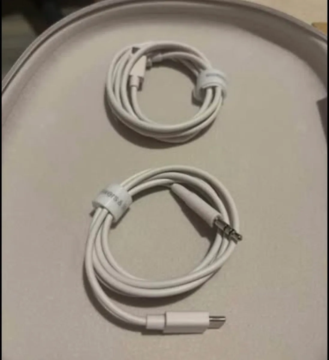 Bowers and Wilkins Px8 Headphone - Image 4