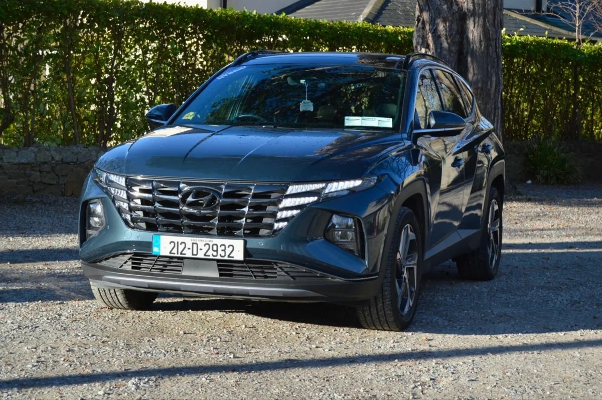 Hyundai Tucson Premium Plus , Pan Roof , Really Hi - Image 4