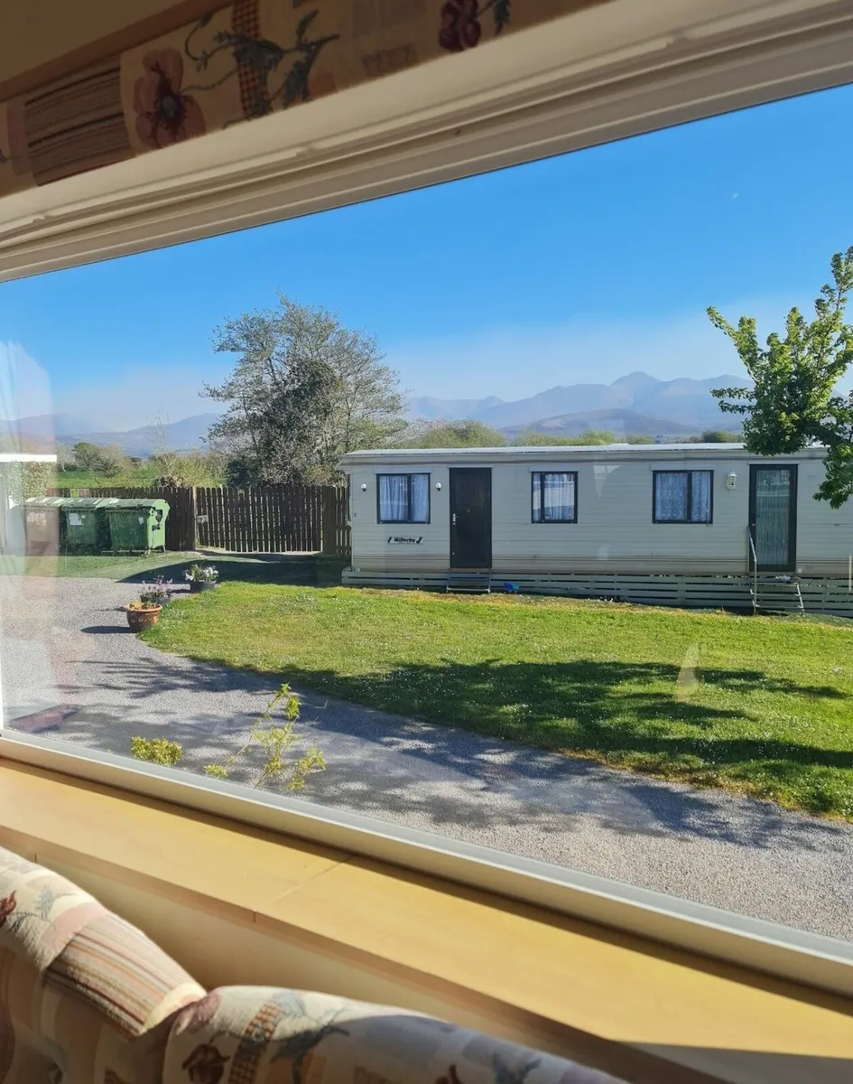 Holiday Home - Image 2