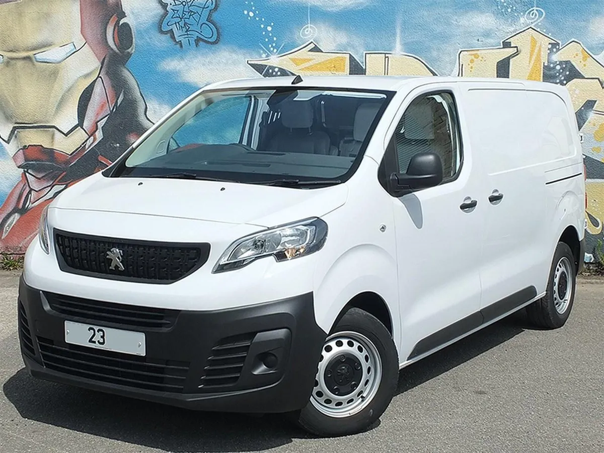 2023 Peugeot Expert Low Roof Panel Van - Image 2
