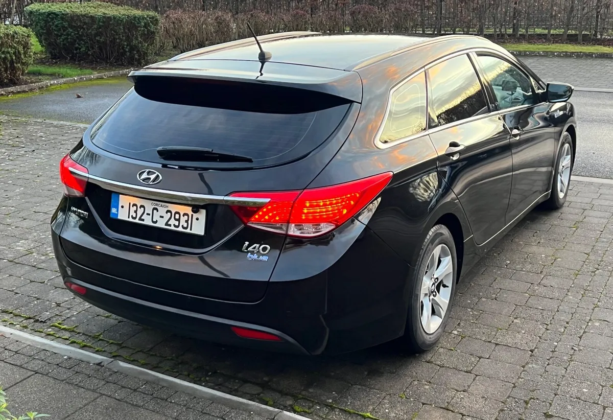 HYUNDAI i40 ESTATE - Image 4