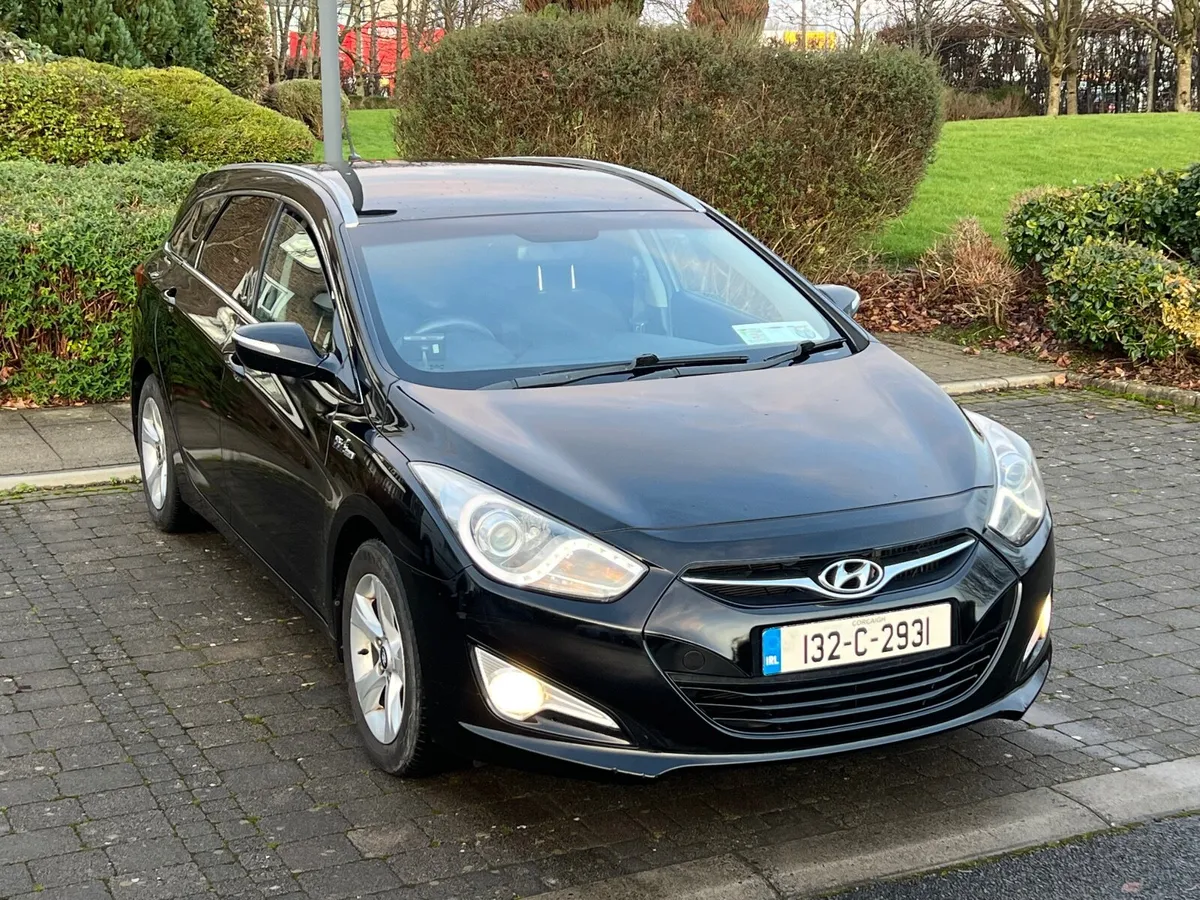 HYUNDAI i40 ESTATE - Image 1