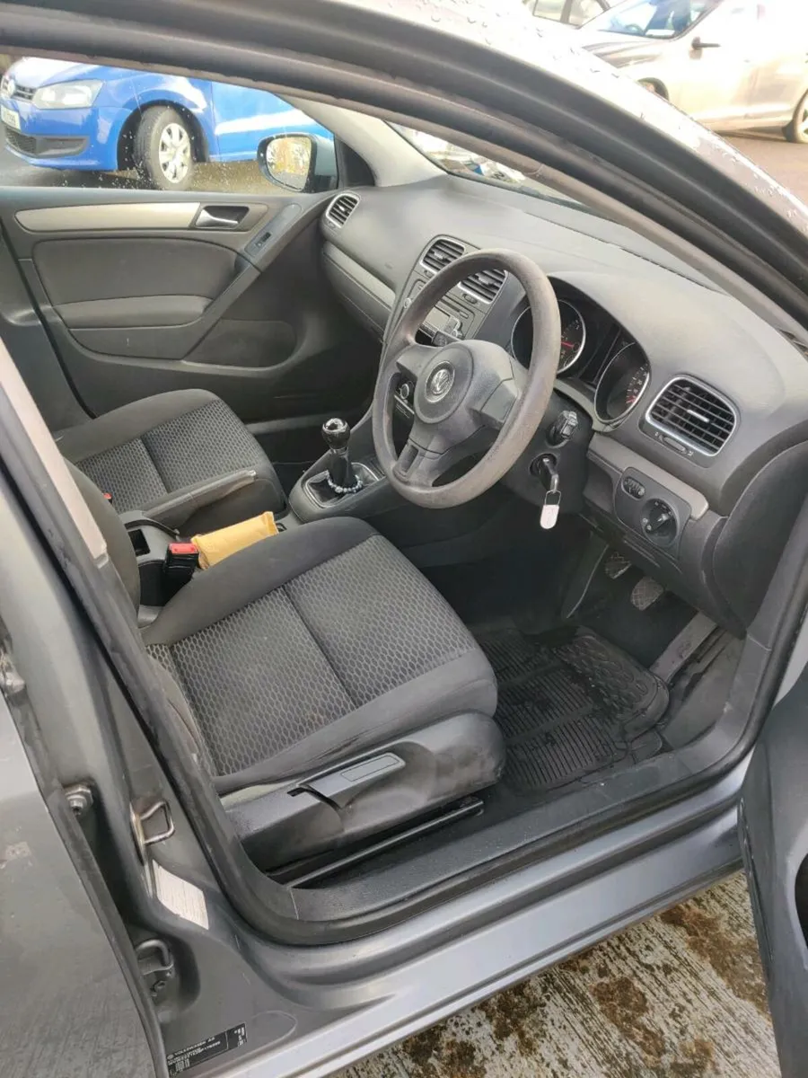VW Golf 1.6TDI €3000 - Image 4