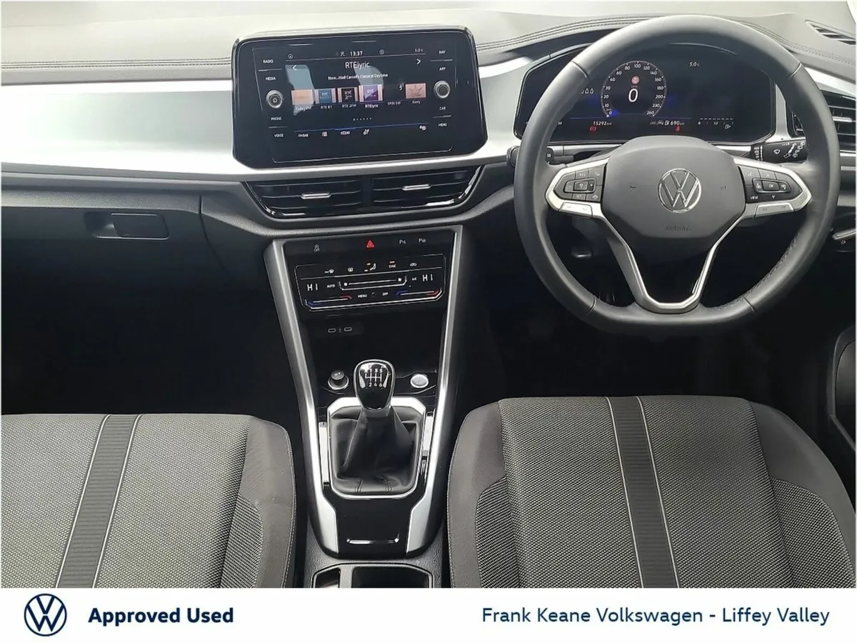 Volkswagen T-Roc EDITION 75 1.0TSI M6F 116HP *INDI - Image 2