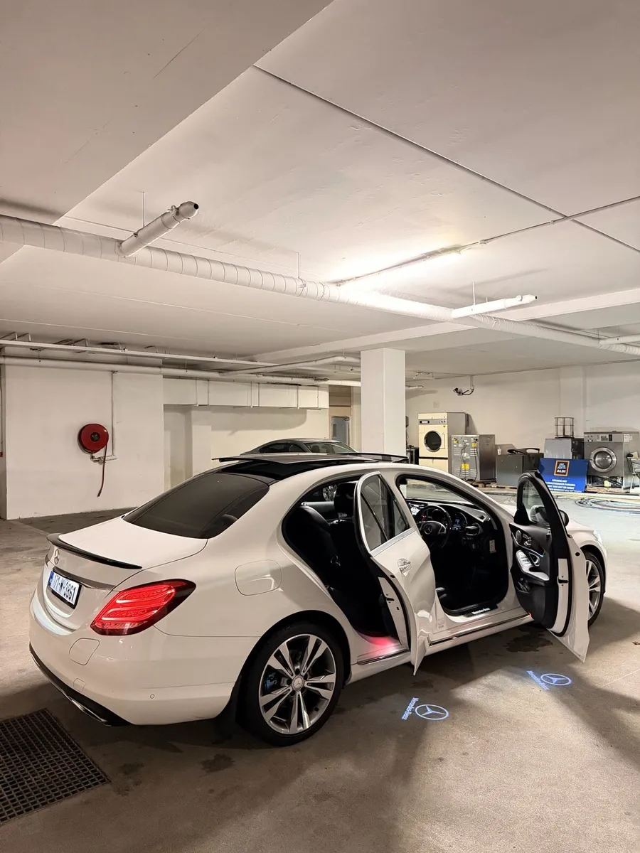 Mercedes C350e Sport Premium Plus - Image 1