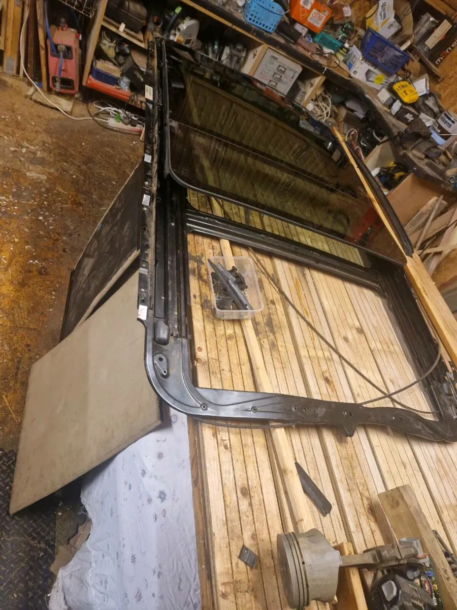 X5 sunroof - Image 3