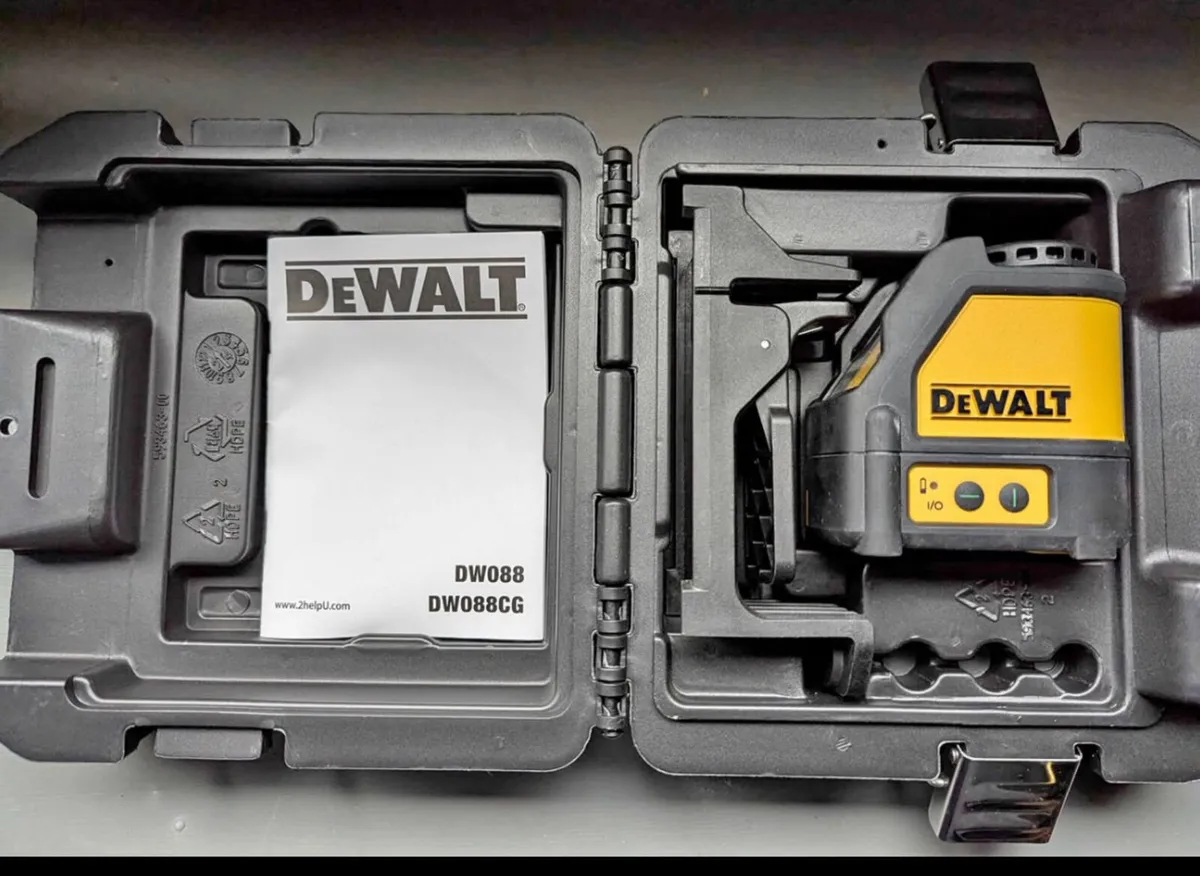 Dewalt green line lazer - Image 1