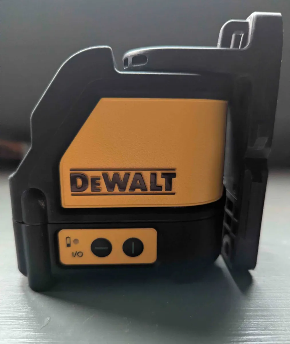 Dewalt green line lazer - Image 4