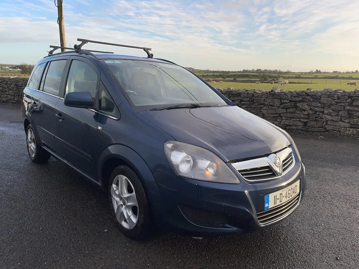 2011 Opel Zafira - Image 1