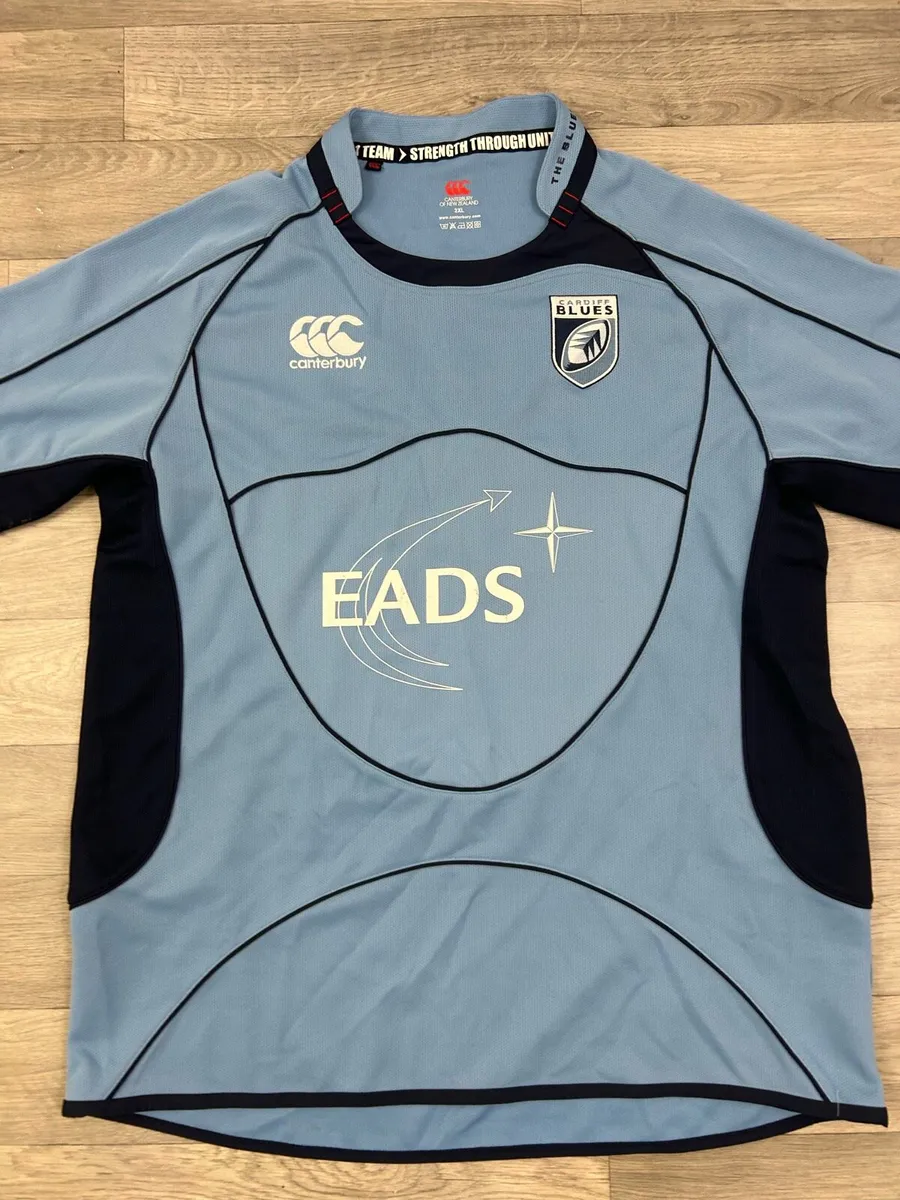Vintage 2008 Canterbury Cardiff Blues Rugby Jersey - Image 2