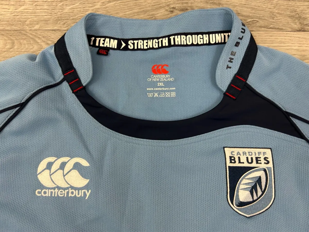 Vintage 2008 Canterbury Cardiff Blues Rugby Jersey - Image 4