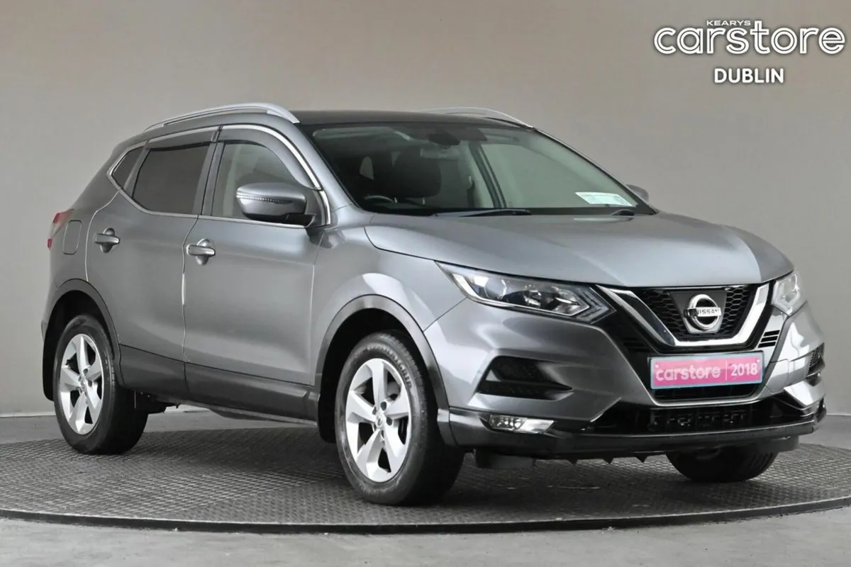 Nissan Qashqai 1.5 DSL SV 6SPD **PANORAMIC ROOF**R - Image 1