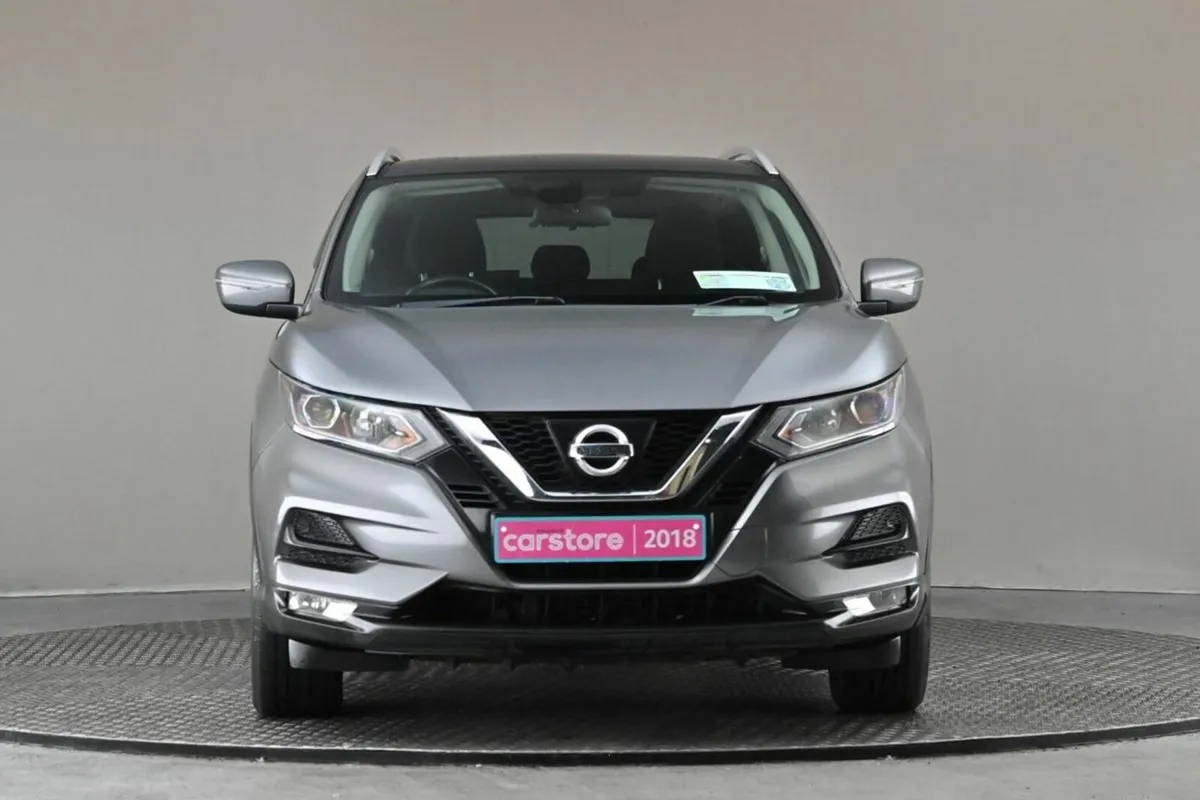 Nissan Qashqai 1.5 DSL SV 6SPD **PANORAMIC ROOF**R - Image 2