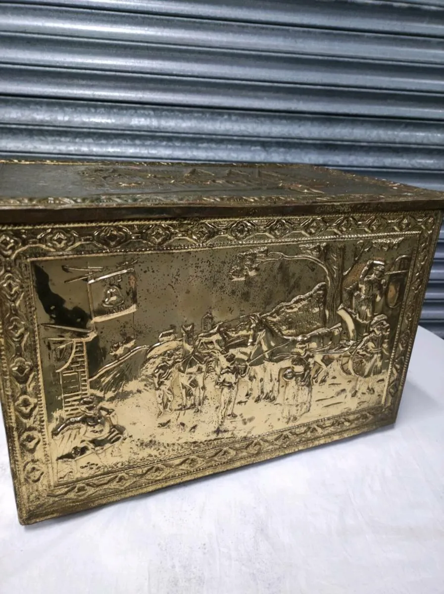 Vintage brass Coal scuttle Box & fire screen - Image 4