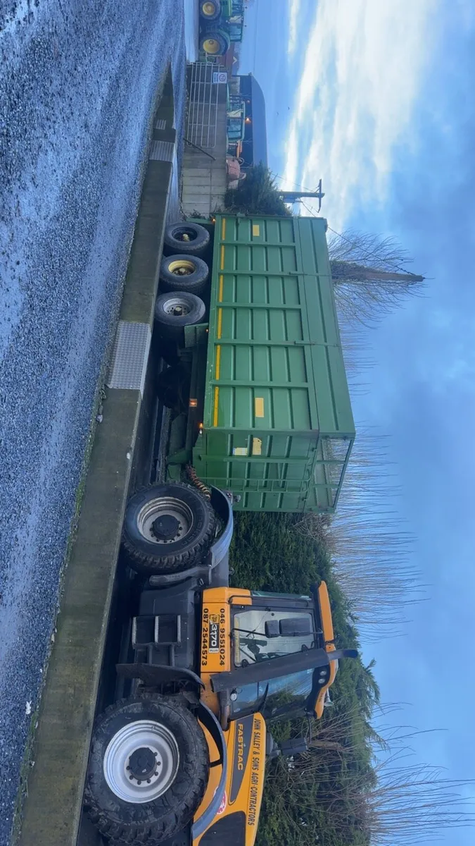 Tri-Axle Dooley Silage & Grain Trailer - Image 1