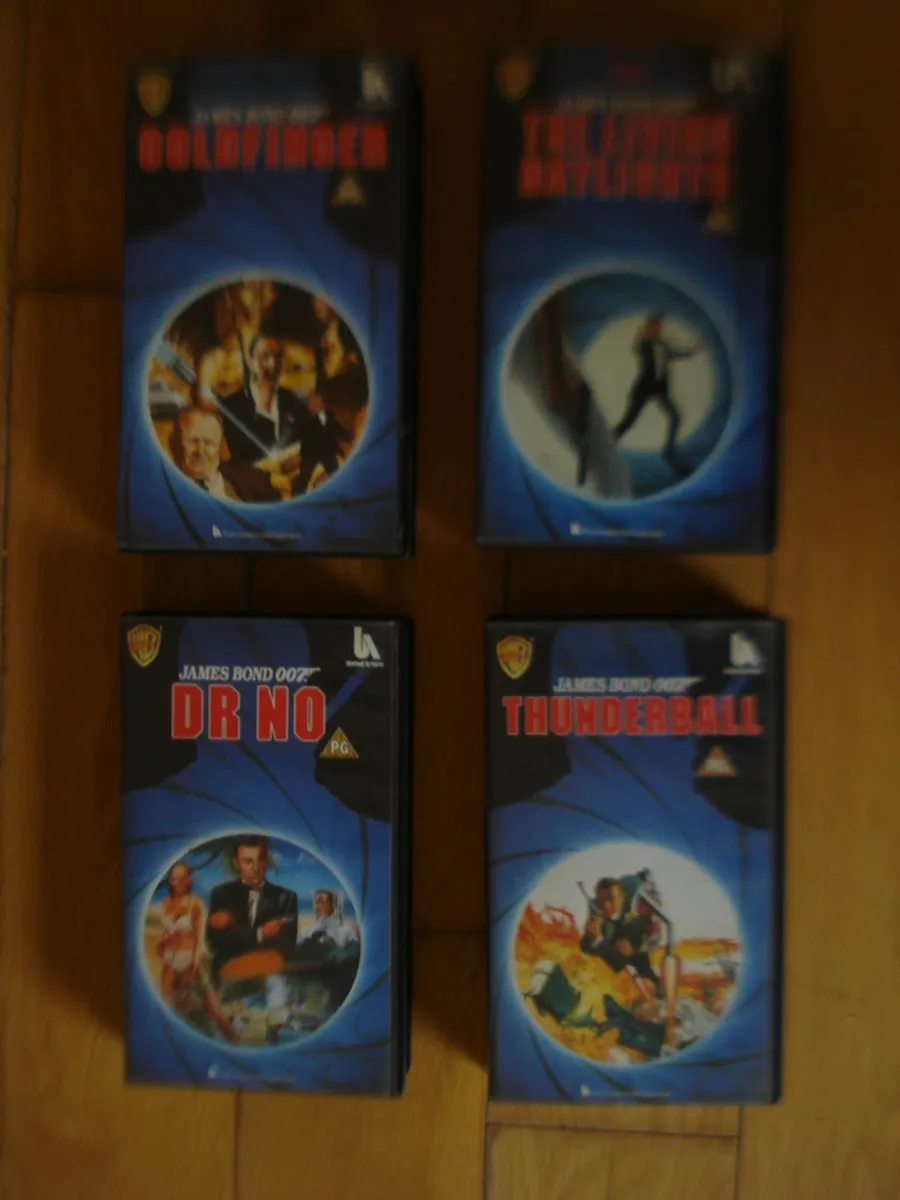 VINTAGE JAMES BOND 007 VHS TAPES. 4. - Image 2