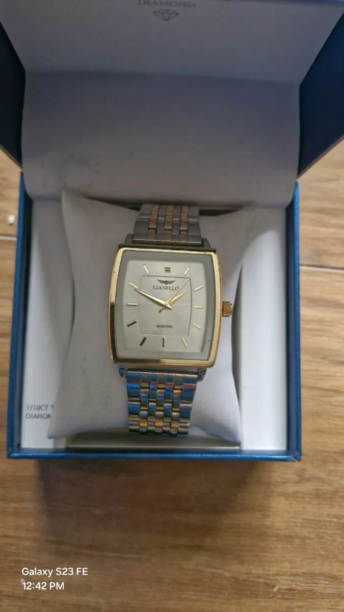 Gianello Men's Saturna 38 Bracelet Watch - Image 1