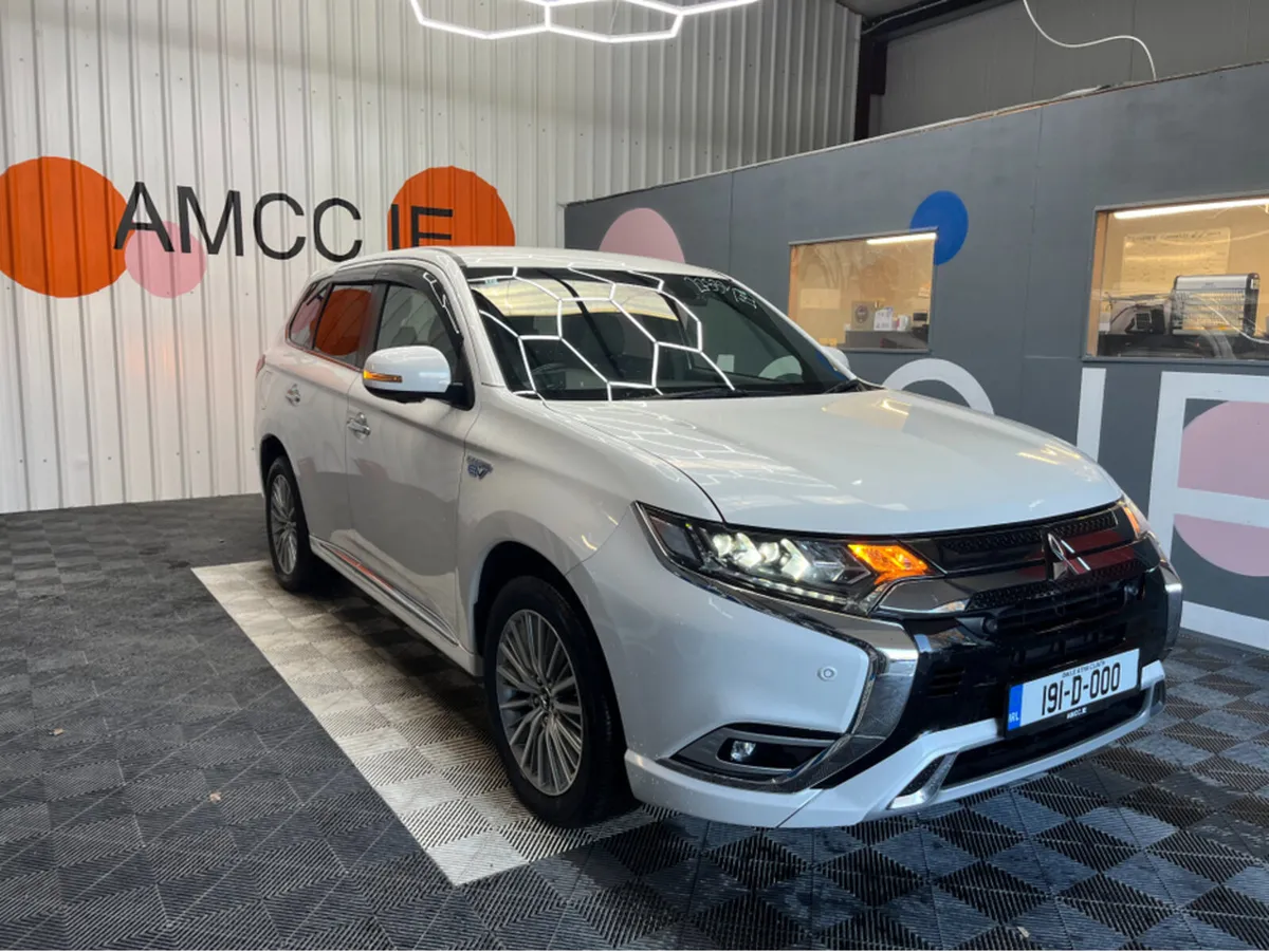 Mitsubishi Outlander €22950! 2019 MITSUBISHI OUTLA - Image 1