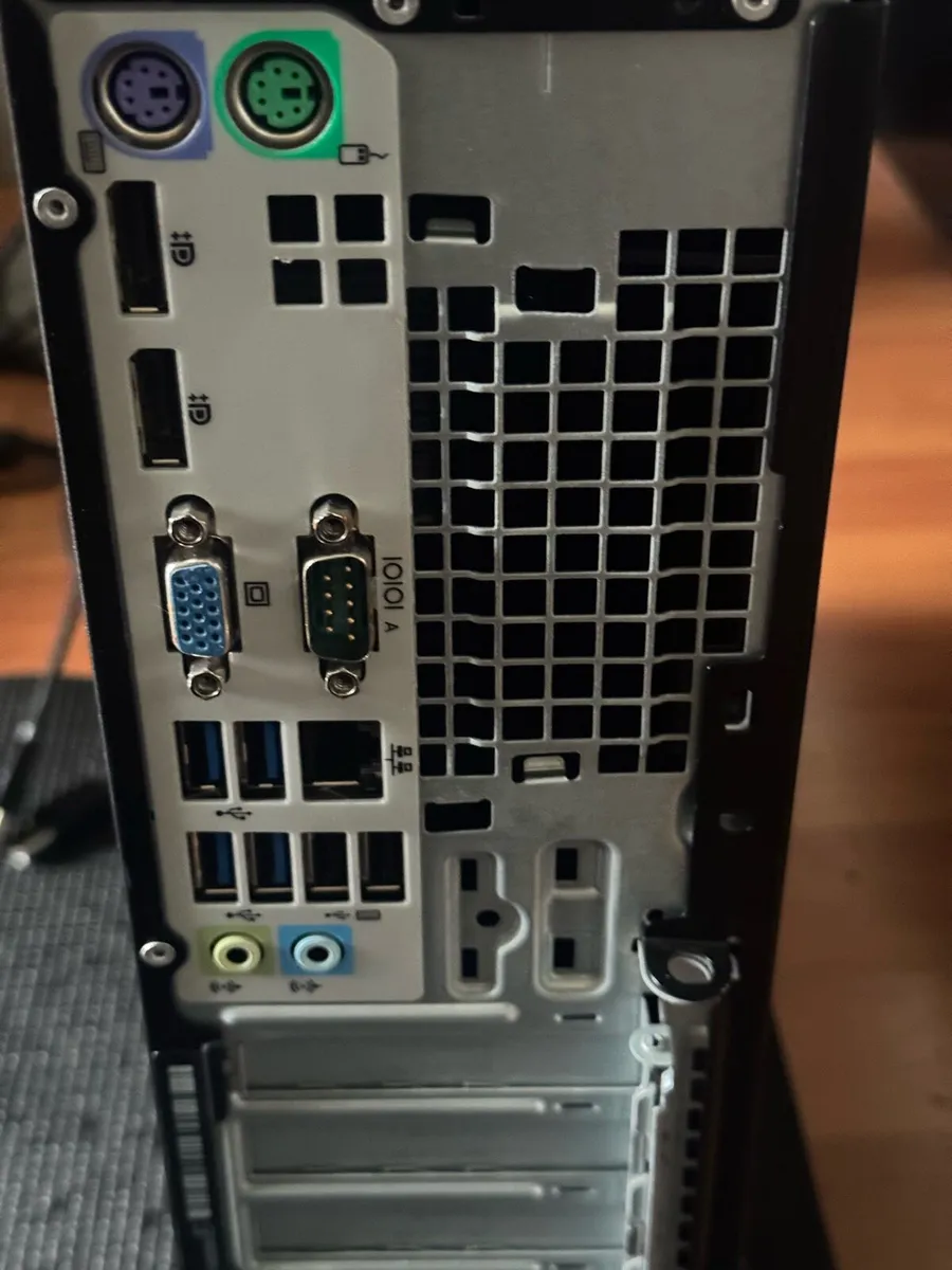 8 computers for 90 - Image 4