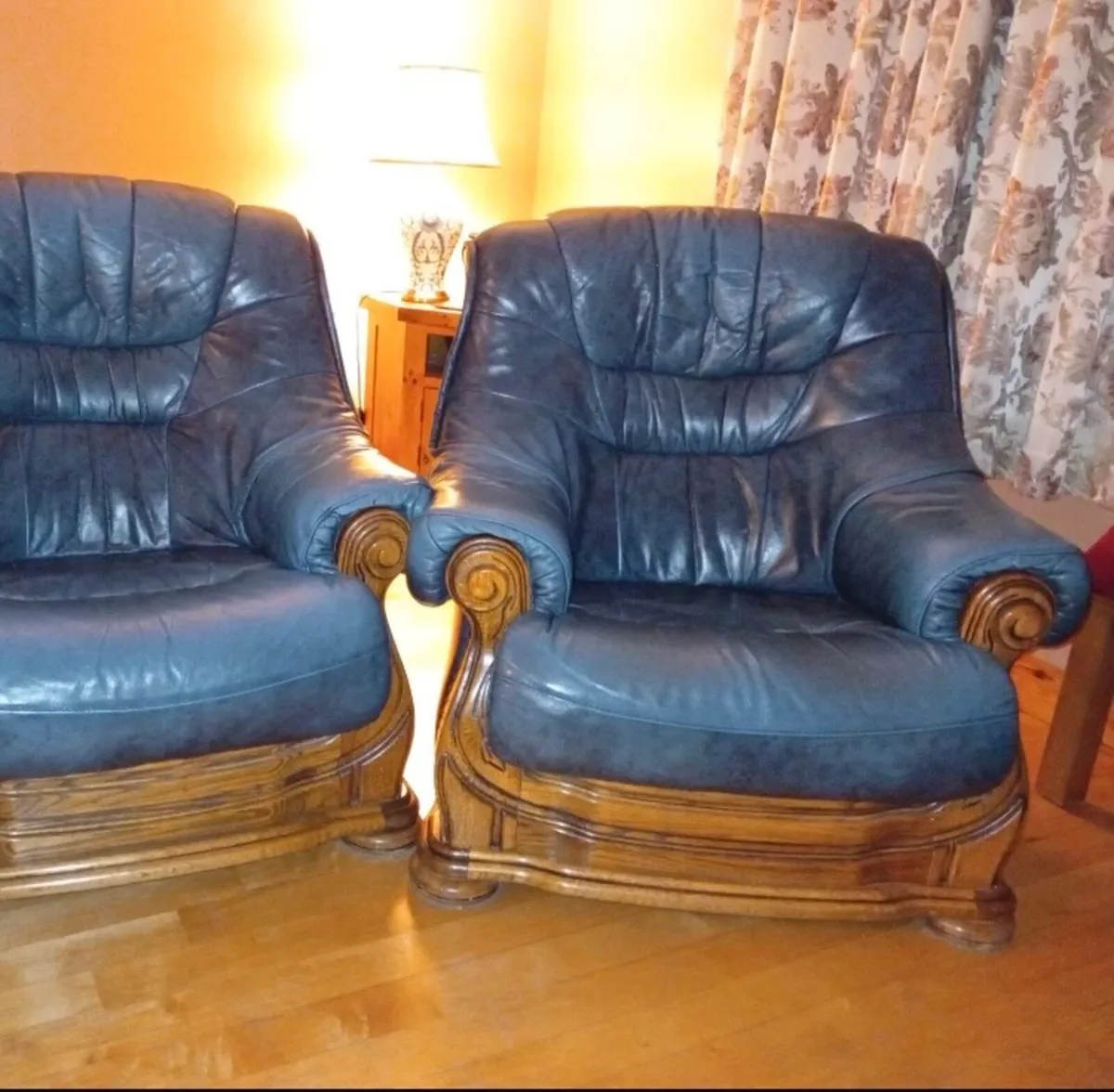 L shape sofa & chairs - Image 2