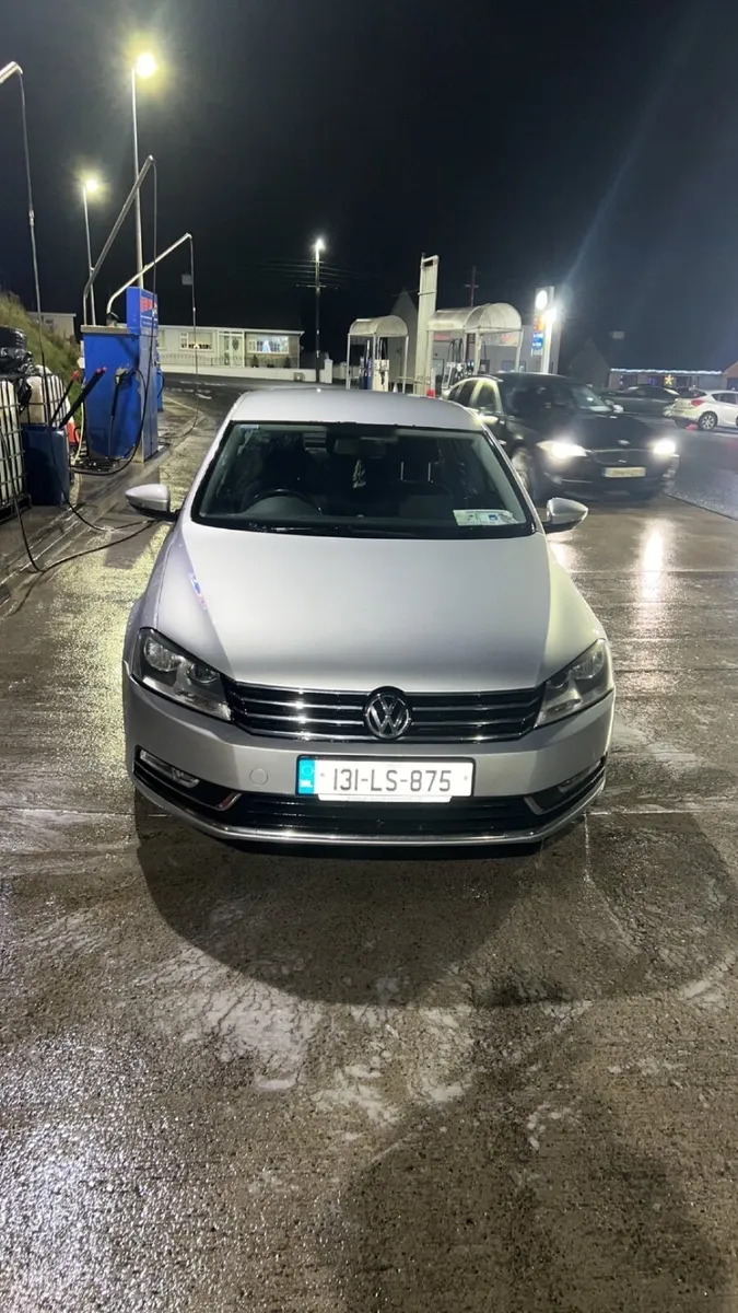 Volkswagen Passat 2013 - Image 1