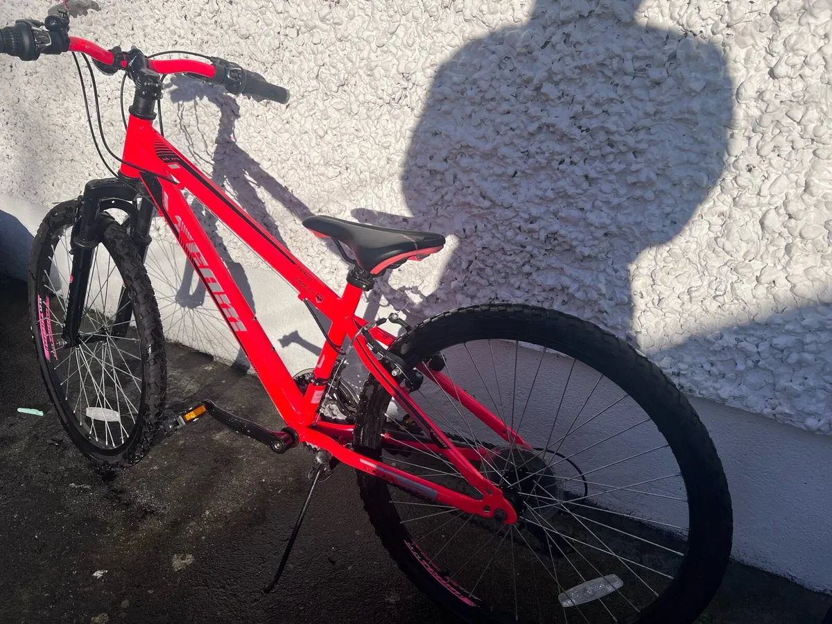 Girls mountain bike - pink - Image 1