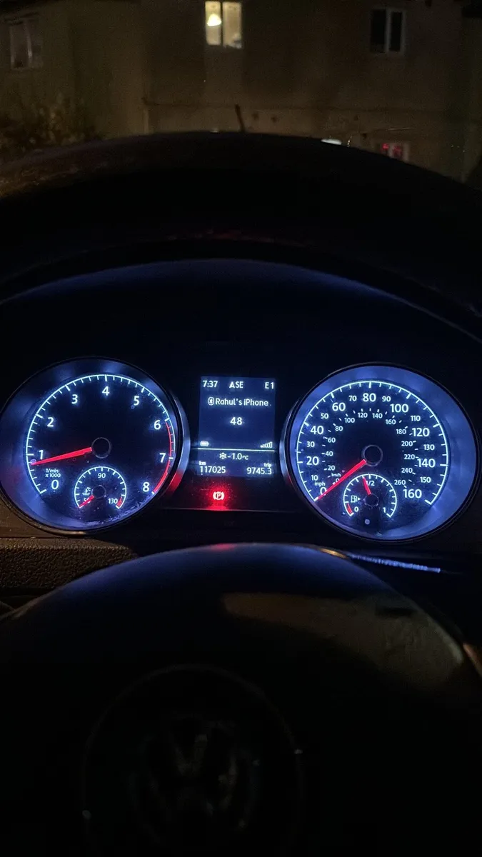 2016 Volkswagen Golf 1.4 tsi Automatic 117000km - Image 4