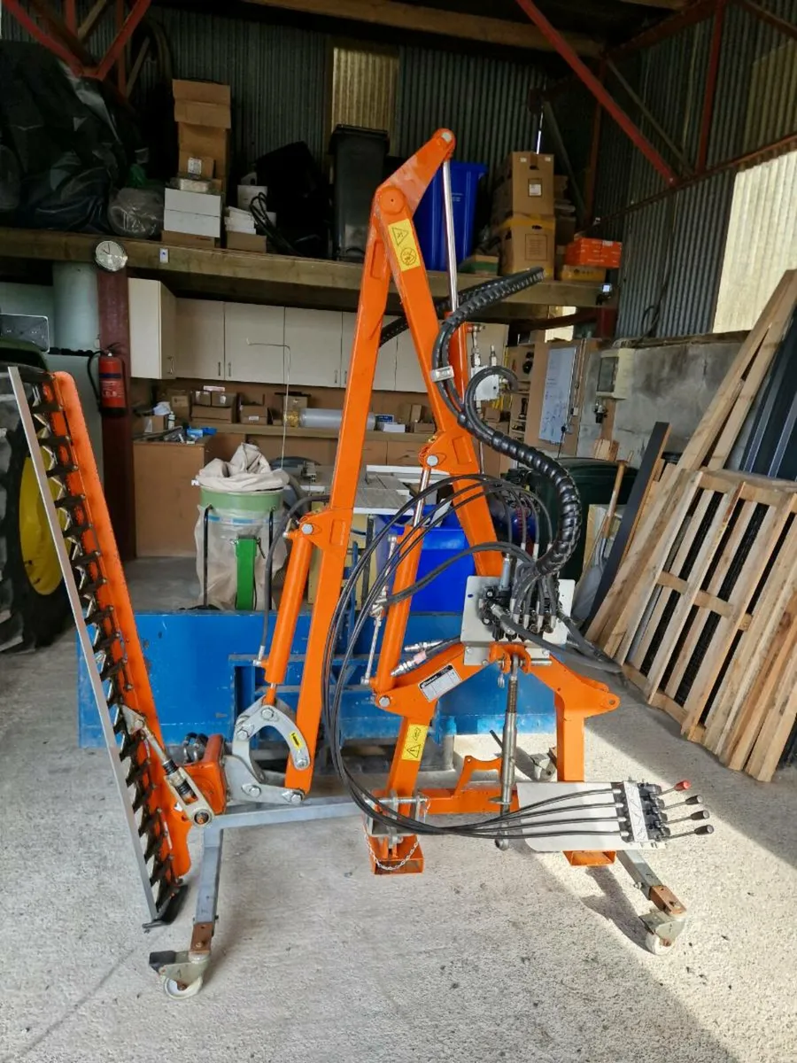 Rinieri brm 150 Hedgecutter - Image 4