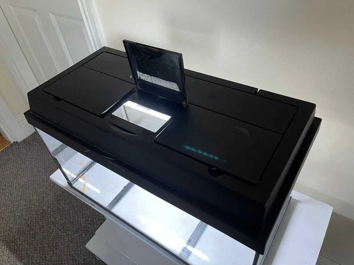 Fish tank 54 litre - Image 3