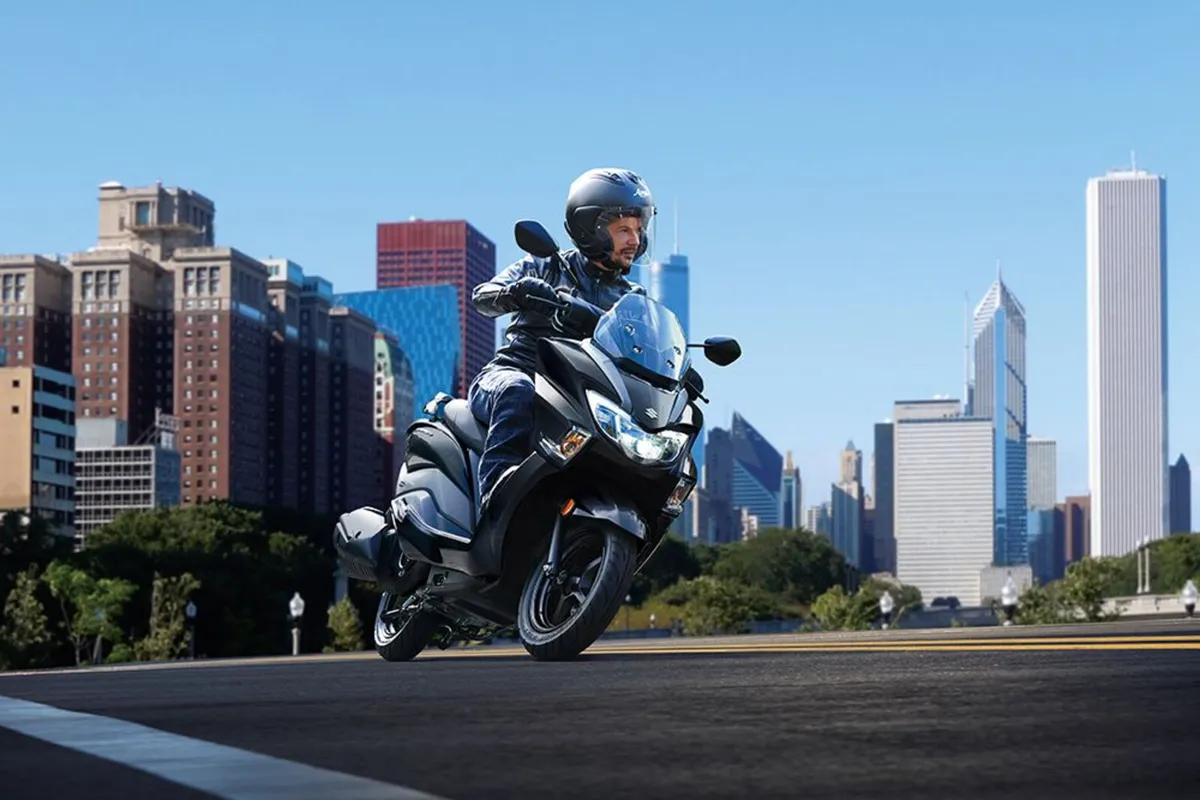 Suzuki Burgman 125 @ Megabikes - Image 4