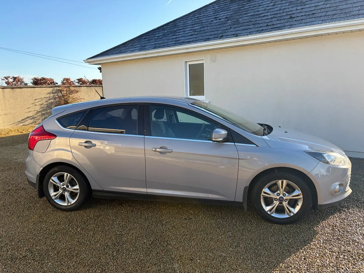 Ford Focus 2012 - Image 4