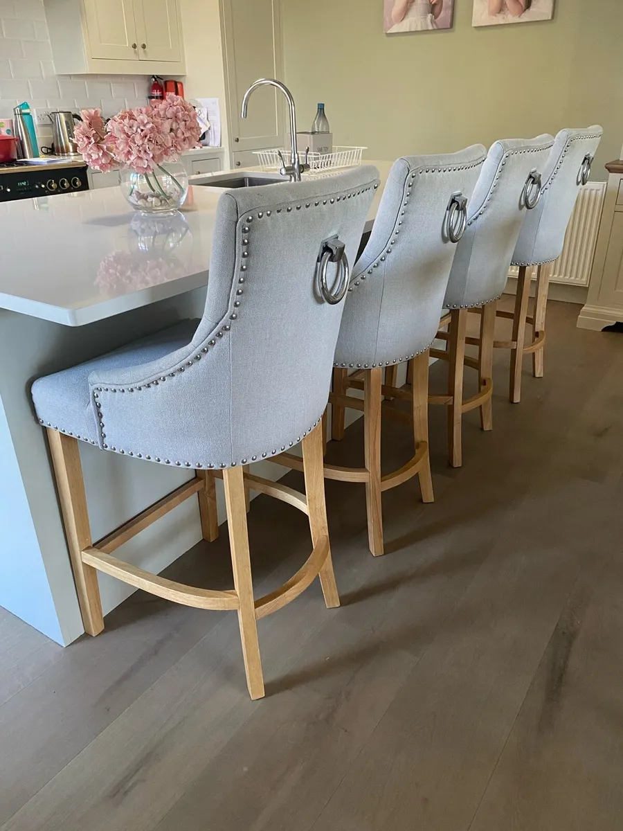 Bar stools - Image 1