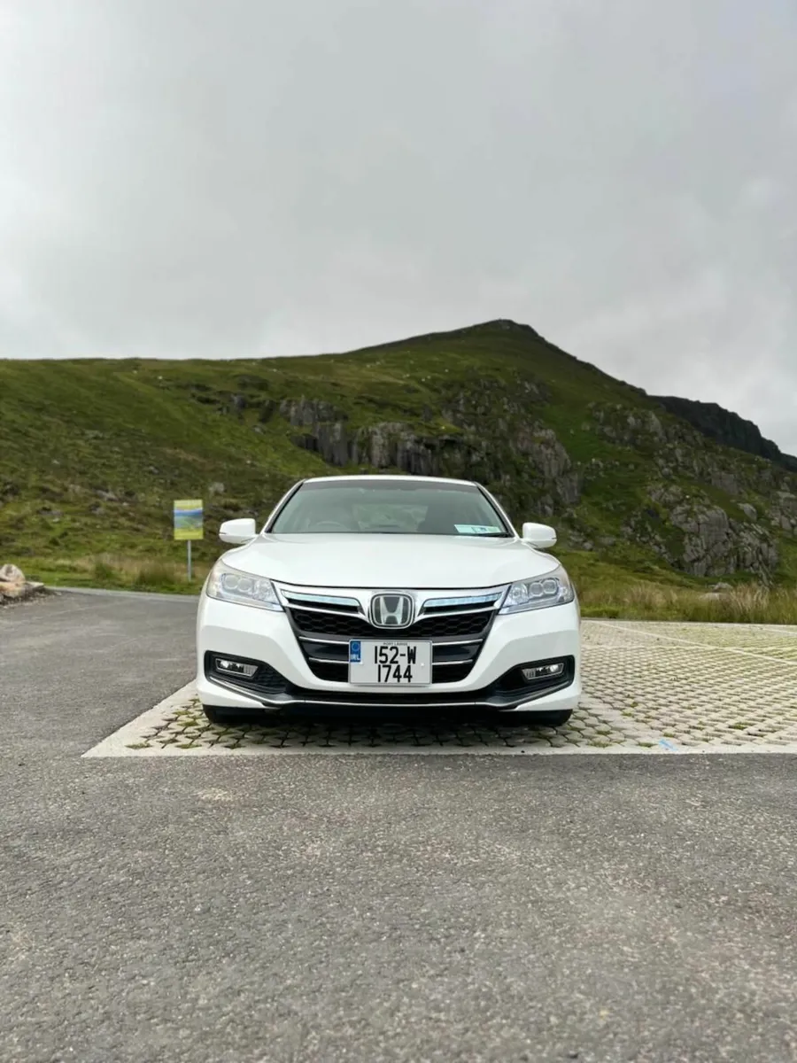 Honda Accord 2015 - Image 3
