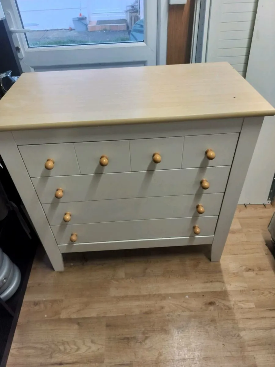 Chest of 4 drawers - Image 1