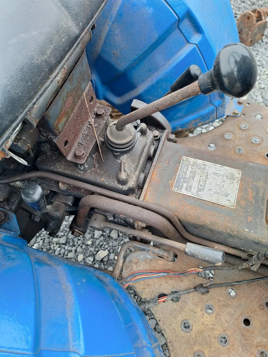 Iseki tx1300 compact tractor with rotavator - Image 3