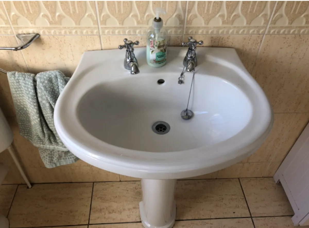 Bathroom Sink - Image 2