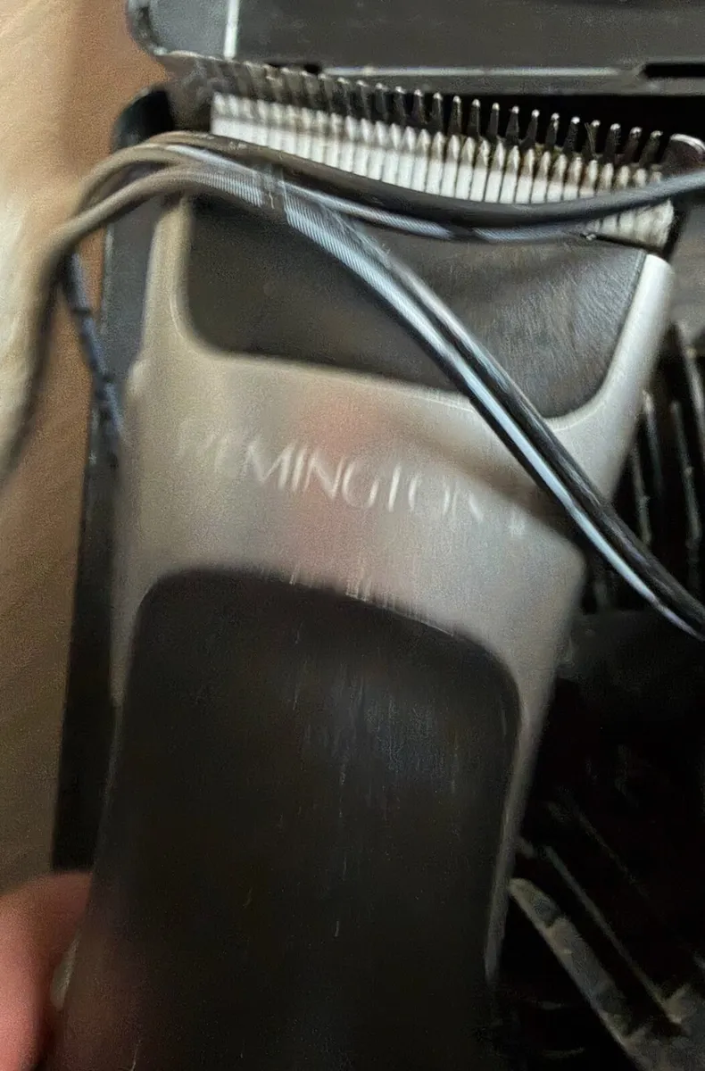 Remington Hair Clippers - Image 1