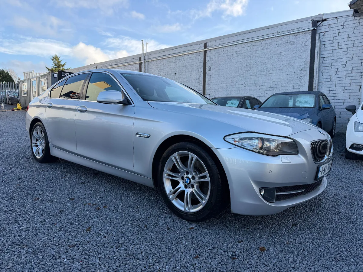 2011 BMW 5-Series 520D SE Auto - Image 1