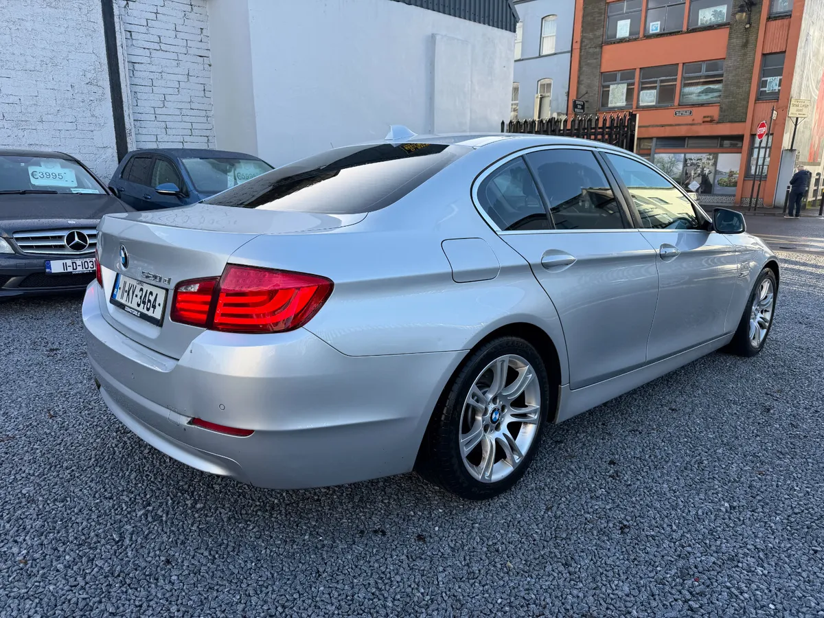 2011 BMW 5-Series 520D SE Auto - Image 4