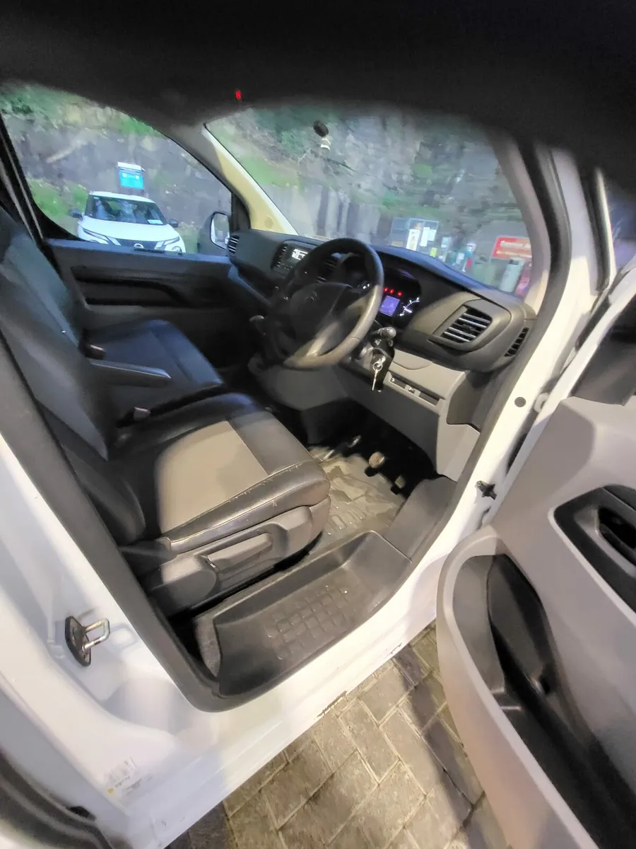 Citroen dispatch - Image 3