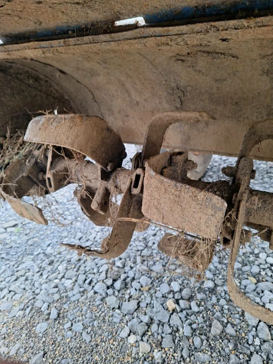 Iseki tx 1300 with arms toe bar rotavator - Image 1